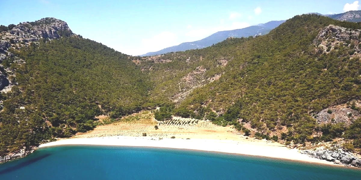mersin-tekmen-plaji.jpg